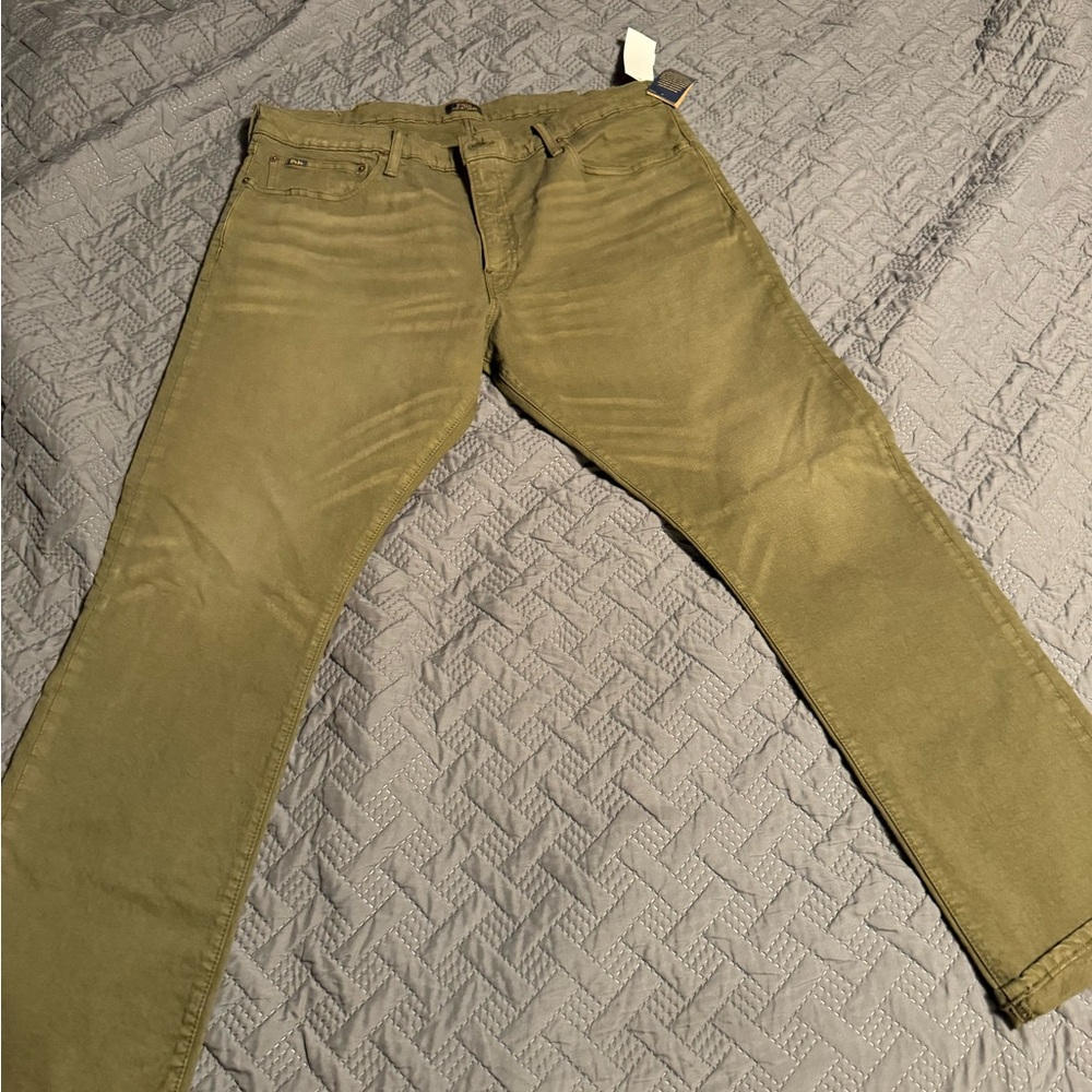 Green polo jeans